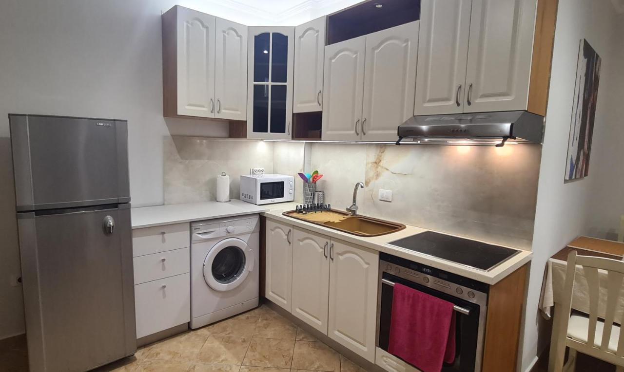 Apartament Eja's